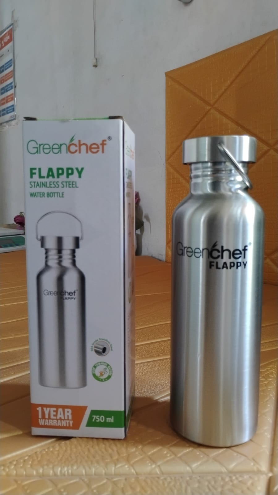 Stainless Steel Water Bottle (750ML / 1 Pc) Stainless Steel Water Bottle (750ML / 1 Pc)